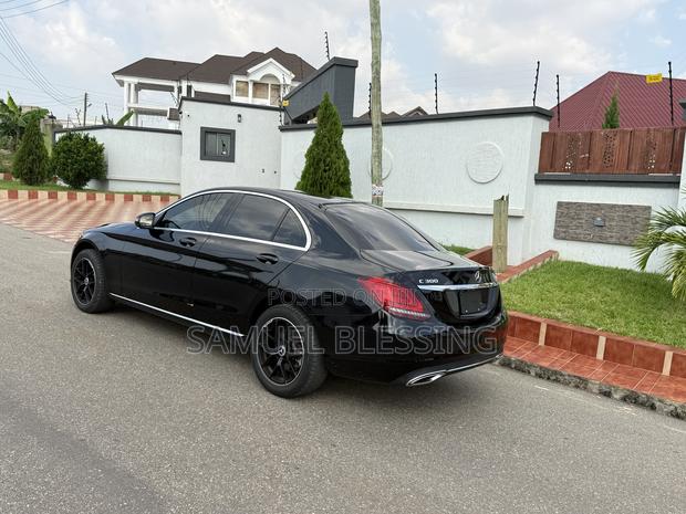 Mercedes-Benz C300 2020 Black