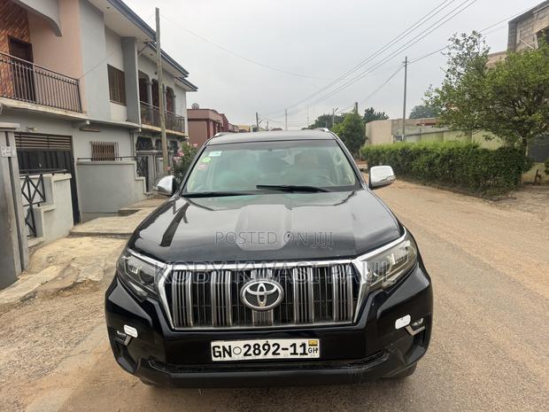 Toyota Land Cruiser Prado 2.7 i 2011 Black