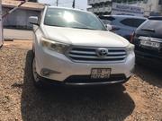 Toyota Highlander 2.7L 2WD 2013 White for sale