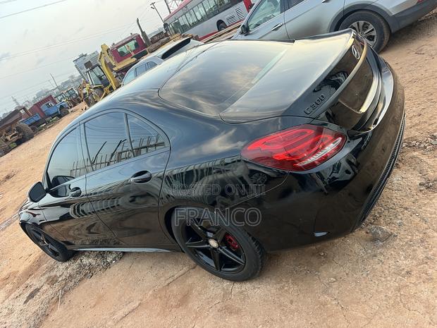 Mercedes-Benz C300 Sport 4Matic Sedan AWD (2.0L 4cyll 7A) 2016 Black