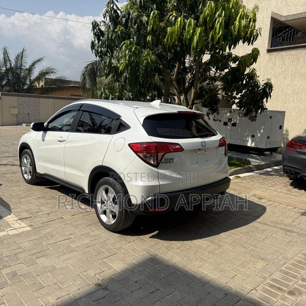 Honda HR-V 4dr SUV (1.5L 4cyl CVT) 2016 White