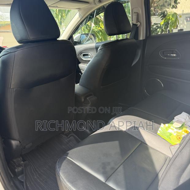Honda HR-V 4dr SUV (1.5L 4cyl CVT) 2016 White