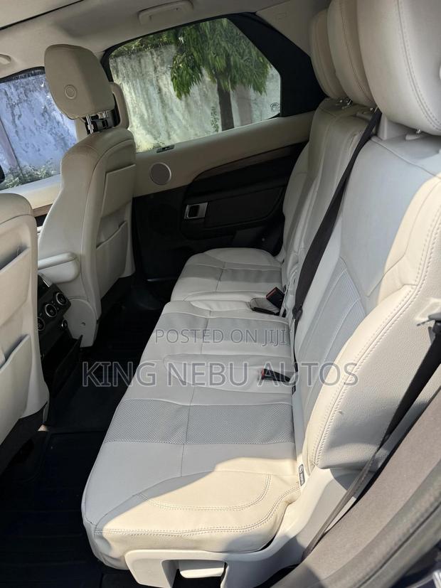 Land Rover Discovery Sport HSE 2018 Blue