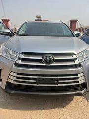 Toyota Highlander LE 2019 Silver for sale