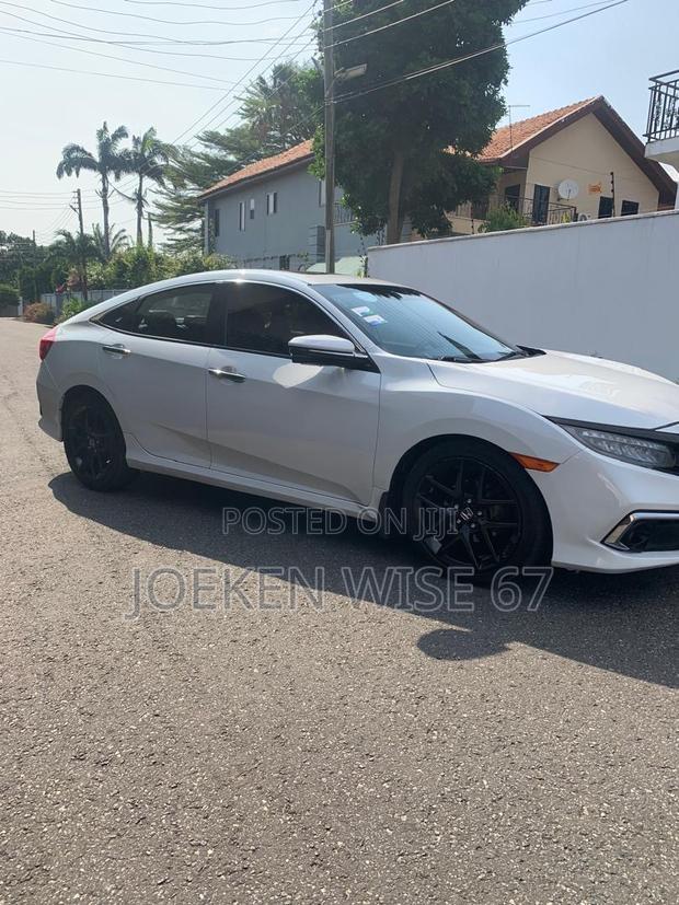 Honda Civic Touring Sedan 2019 White