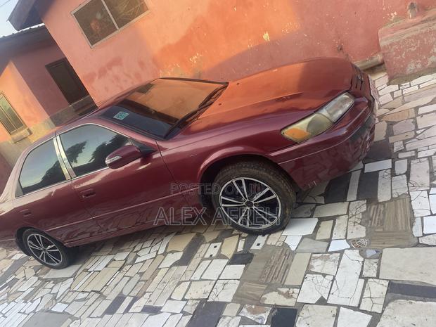 Toyota Camry LE 4dr Sedan (2.4L 4cyl 5A) 2009 Red