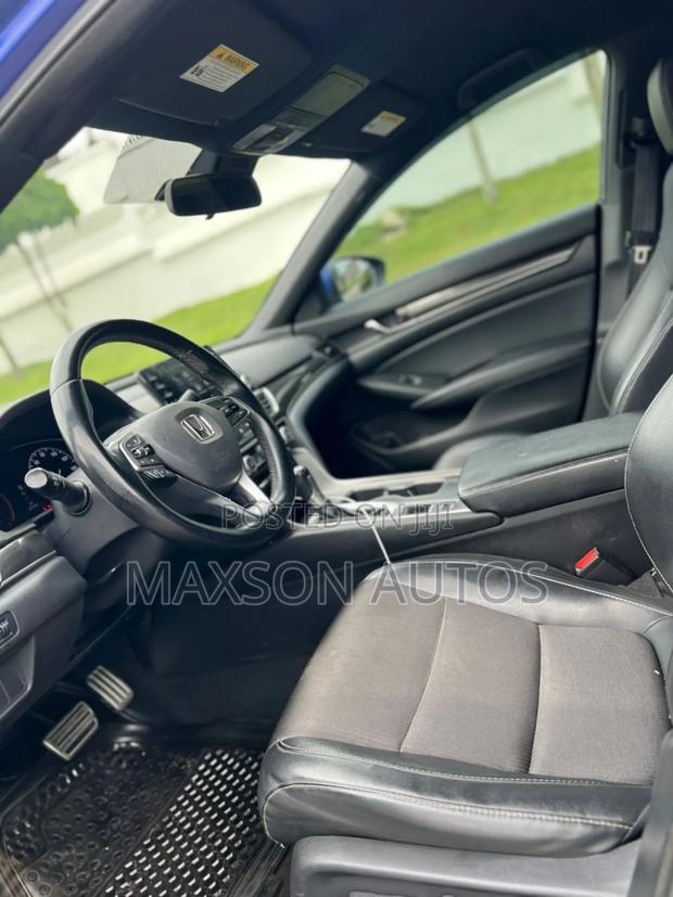 Honda Accord Sport (1.5L 4cyl Turbo CVT) 2019 Blue