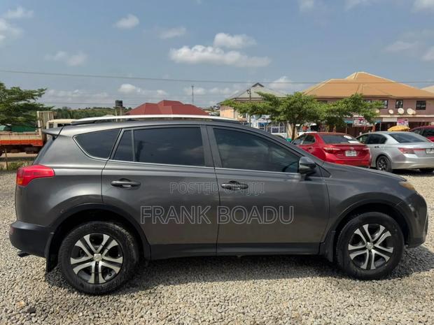 Toyota RAV4 2015 Green
