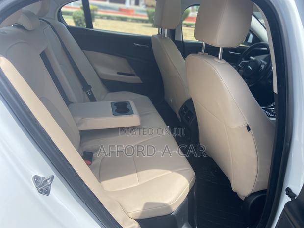 Jaguar XE 20d RWD 2017 White