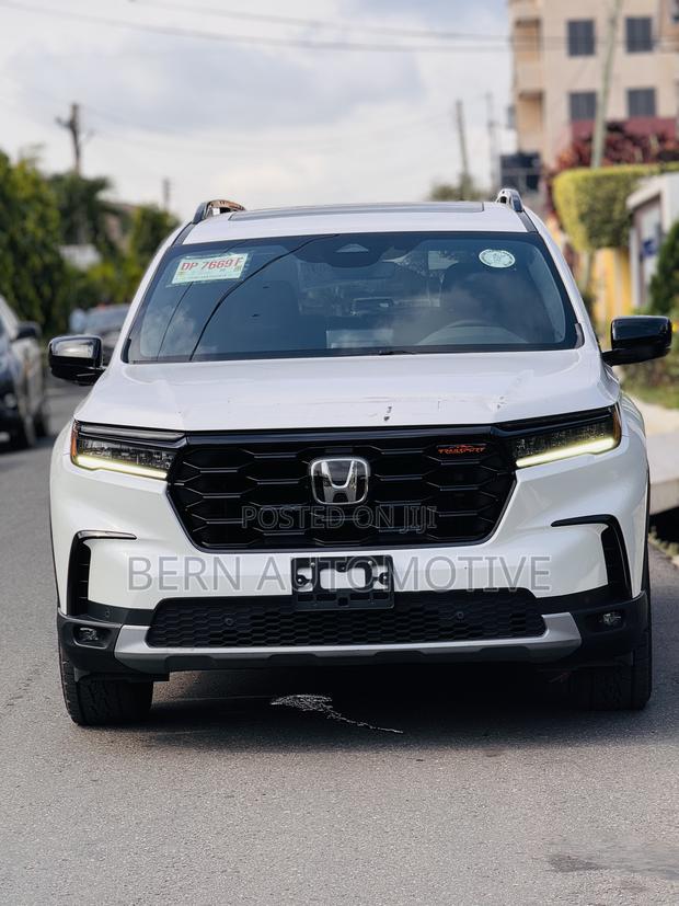 Honda Pilot TrailSport AWD 2024 White