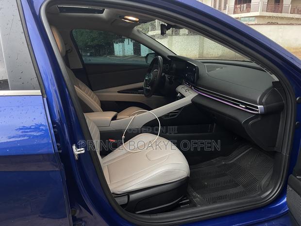 Hyundai Elantra 2023 Blue