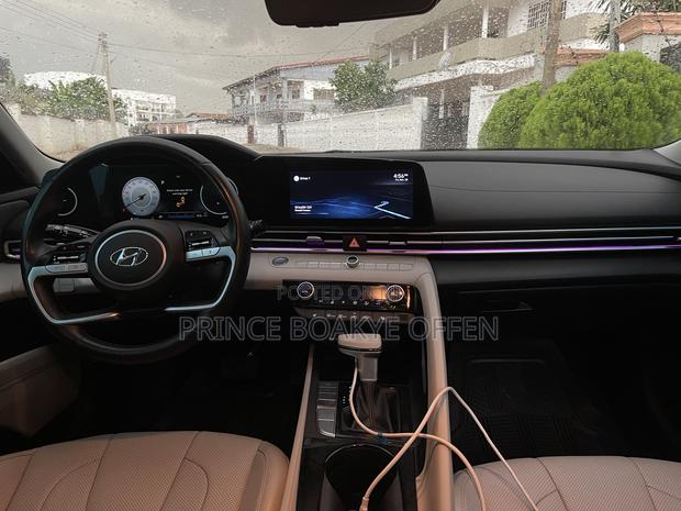 Hyundai Elantra 2023 Blue