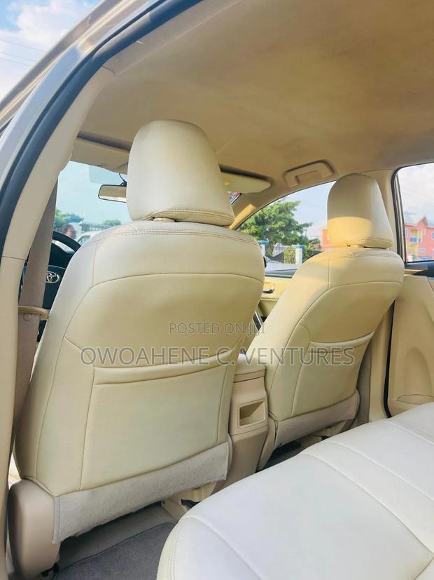 Toyota Corolla 2017 Gray
