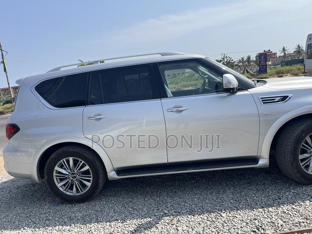 Infiniti QX80 2019 Gray