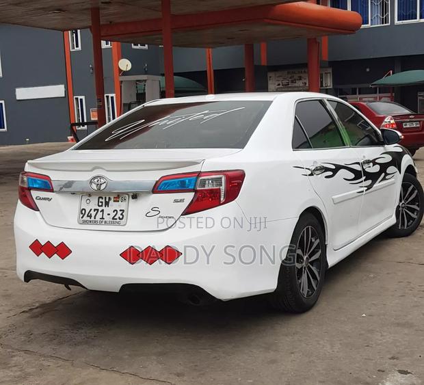 Toyota Camry L 4dr Sedan (2.5L 4cyl 6A) 2014 White