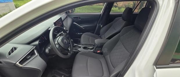 Toyota Corolla Cross XLE 2023 White