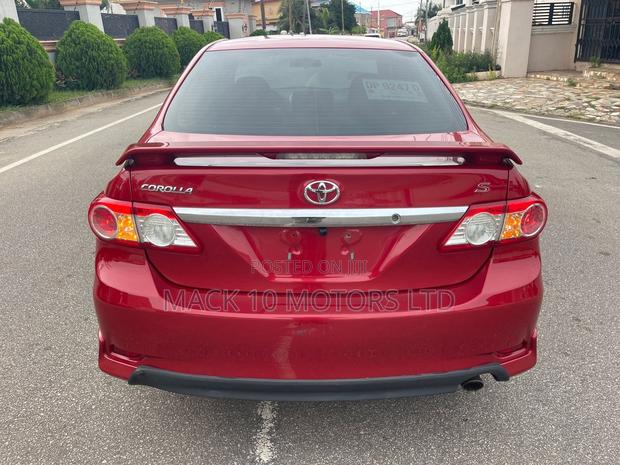 Toyota Corolla S 4dr Sedan (1.8L 4cyl 4A) 2013 Red
