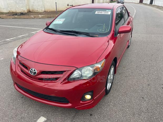Toyota Corolla S 4dr Sedan (1.8L 4cyl 4A) 2013 Red