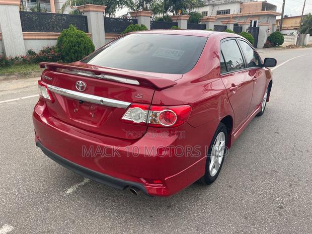 Toyota Corolla S 4dr Sedan (1.8L 4cyl 4A) 2013 Red