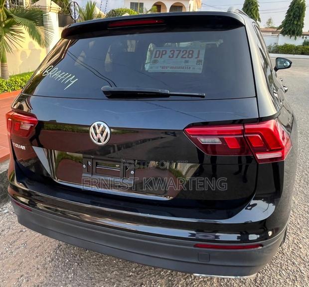 Volkswagen Tiguan 2.0T SEL R-Line Black FWD 2019 Black