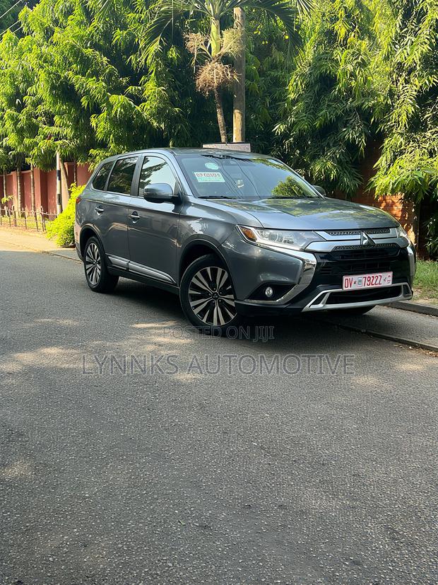 Mitsubishi Outlander SE S-AWC 2020 Gray