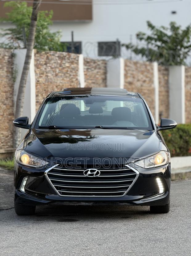 Hyundai Elantra Value Edition Sedan FWD (2.0L 4cyl 6A) 2017 Black
