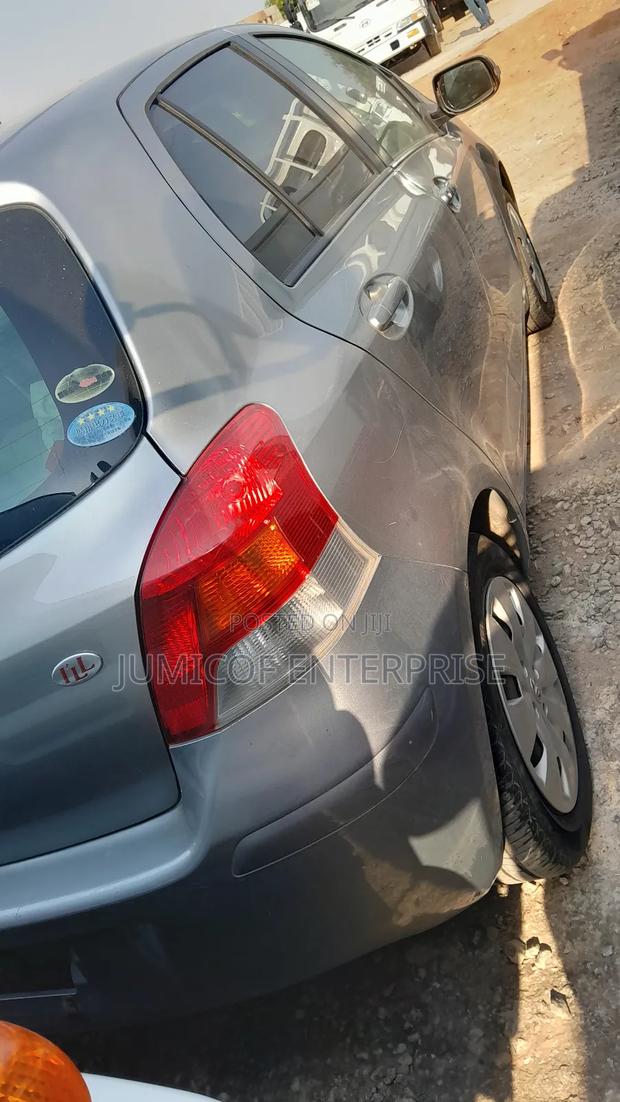 Toyota Vitz 2010 Gray