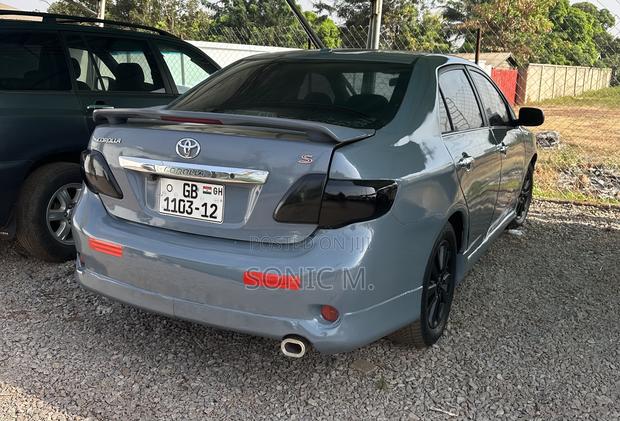 Toyota Corolla LE 4dr Sedan (1.8L 4cyl 4A) 2010 Blue