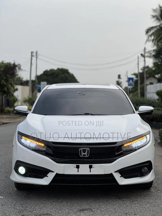 Honda Civic Touring 4dr Sedan (1.5L 4cyl) 2017 White
