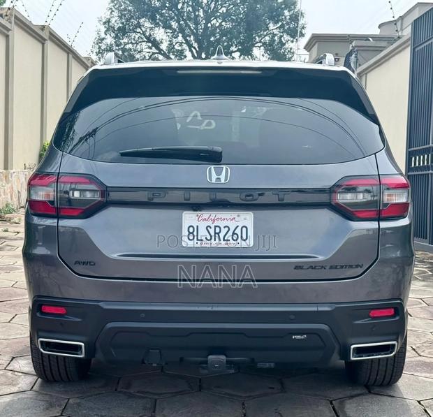 Honda Pilot Black Edition AWD 2025 Gray
