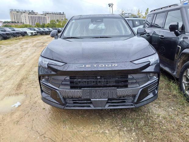 Jetour Dashing 2025 Black