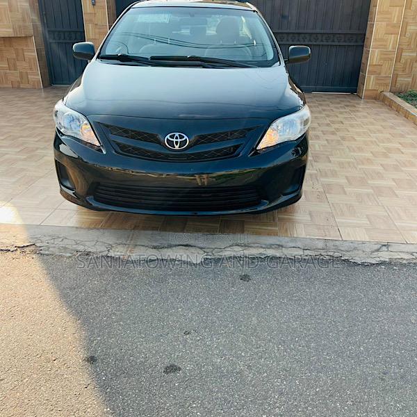 Toyota Corolla 2013 Black