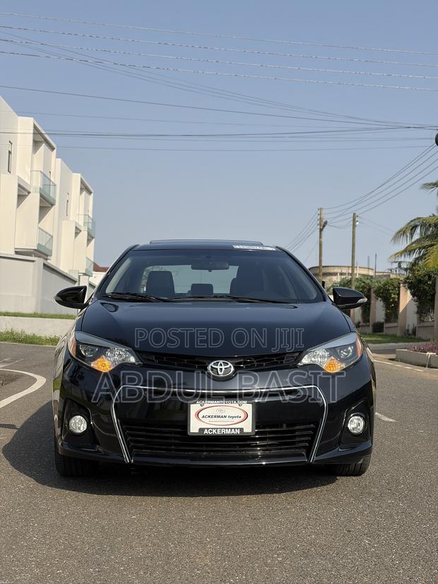 Toyota Corolla S 4dr Sedan (1.8L 4cyl CVT) 2015 Black