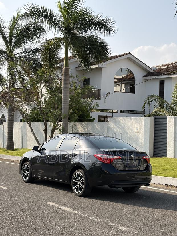 Toyota Corolla S 4dr Sedan (1.8L 4cyl CVT) 2015 Black