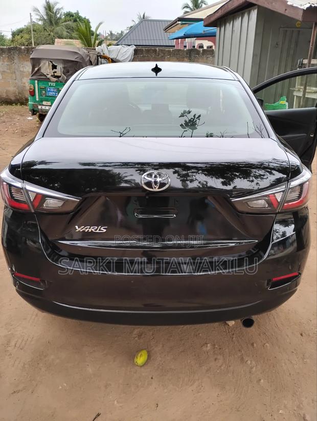 Toyota Yaris 2019 Black