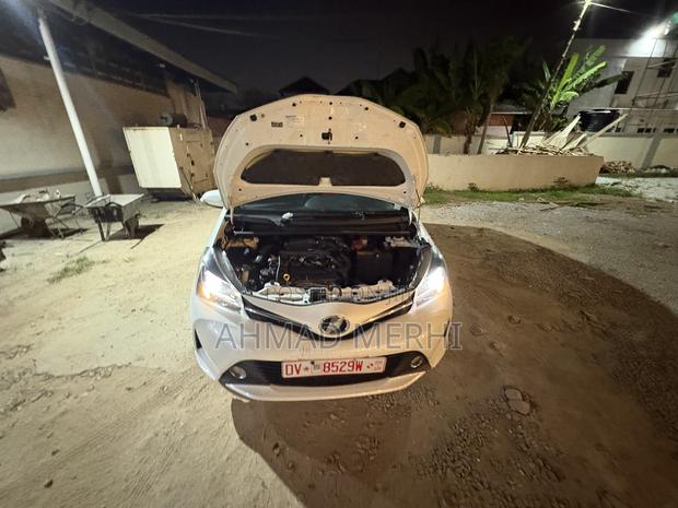 Toyota Vitz 1.5 FWD 5dr 2016 White