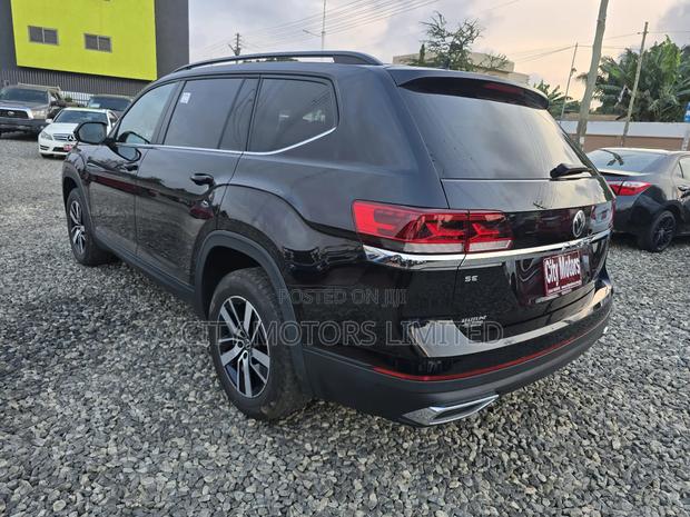 Volkswagen Atlas 2.0T SE 2021 Black