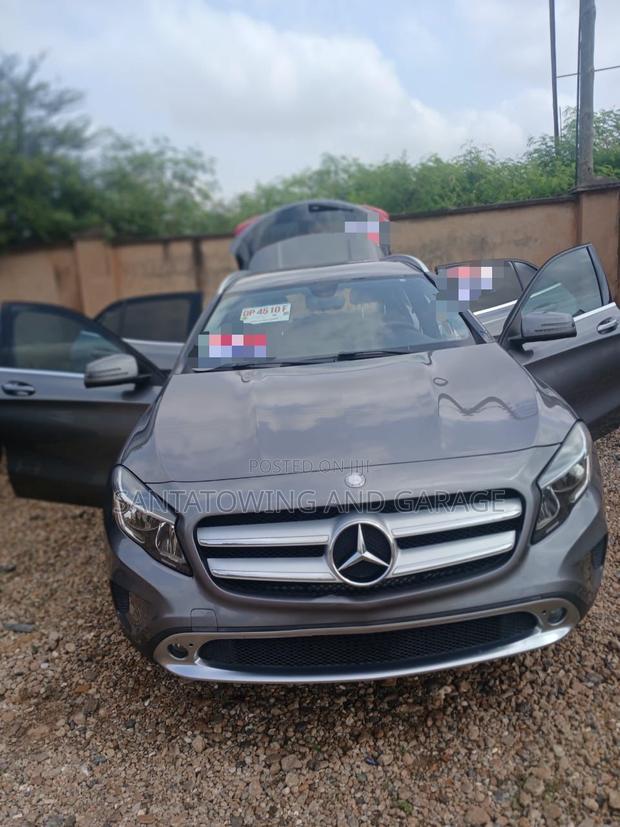 Mercedes-Benz GLA 250 2015 Silver
