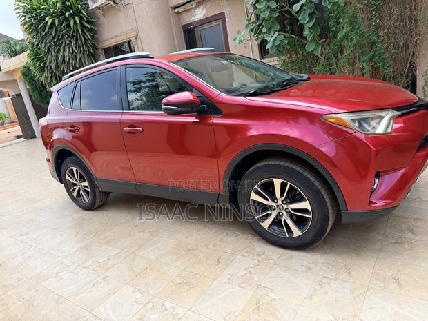 Toyota RAV4 2016 Red