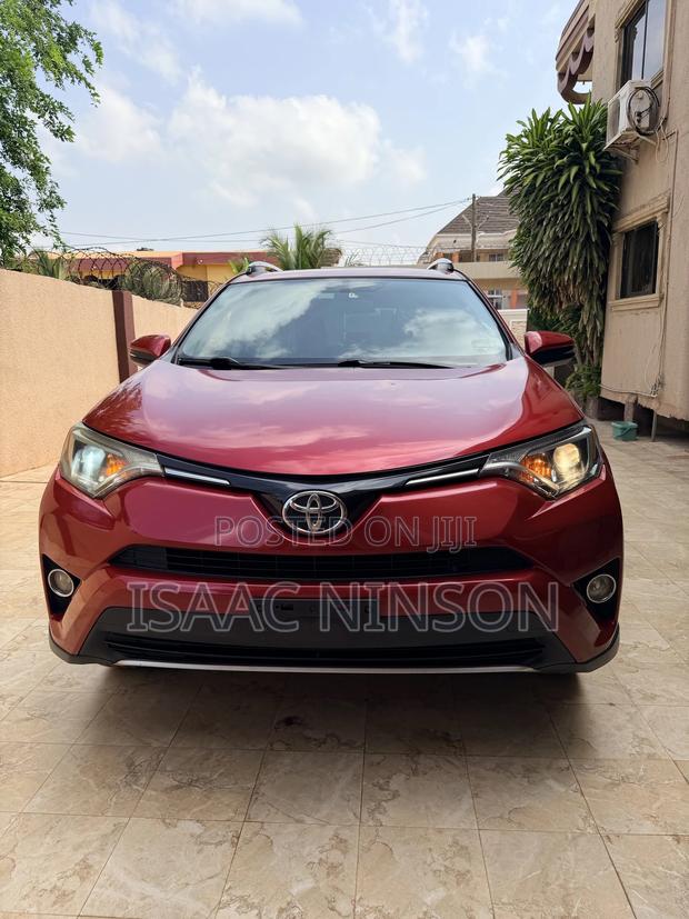 Toyota RAV4 2016 Red