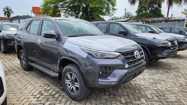 New Toyota Fortuner 2025 Gray