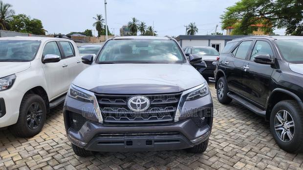 New Toyota Fortuner 2025 Gray