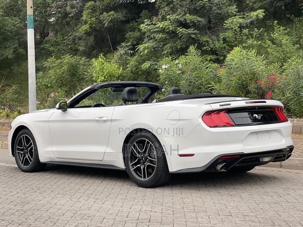 Ford Mustang EcoBoost Premium 2021 White