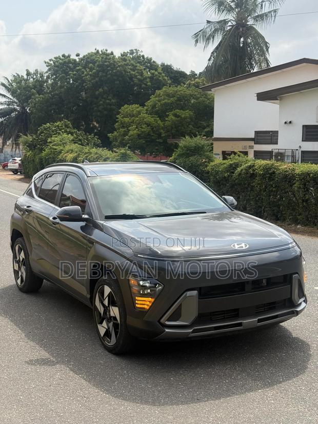 Hyundai Kona Limited 2024 Gray
