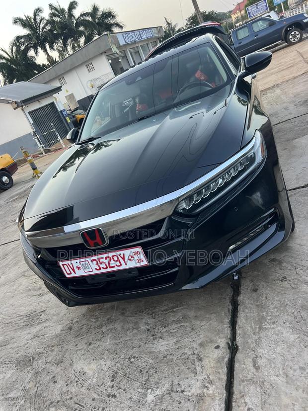 Honda Accord Touring 2.0T 2018 Black