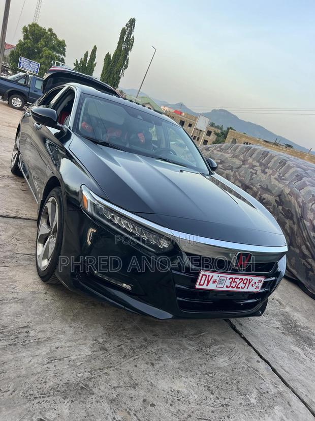Honda Accord Touring 2.0T 2018 Black