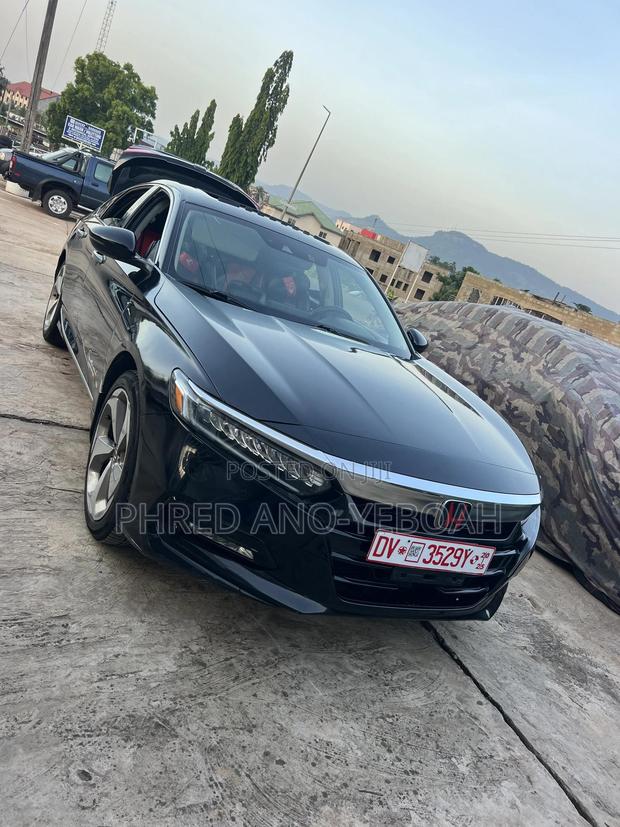 Honda Accord Touring 2.0T 2018 Black