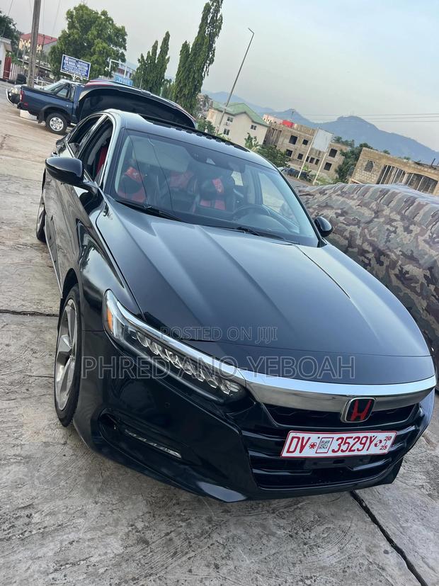 Honda Accord Touring 2.0T 2018 Black