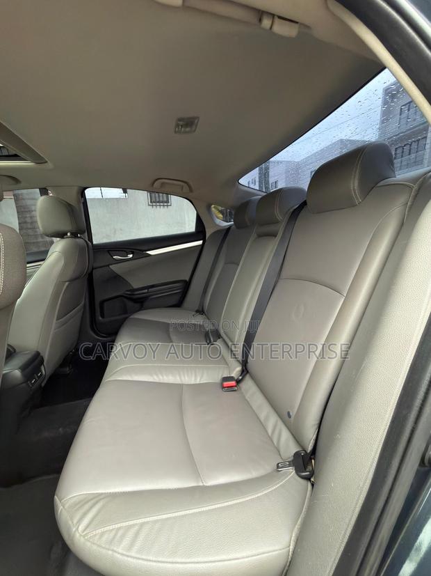 Honda Civic Touring Sedan 2019
