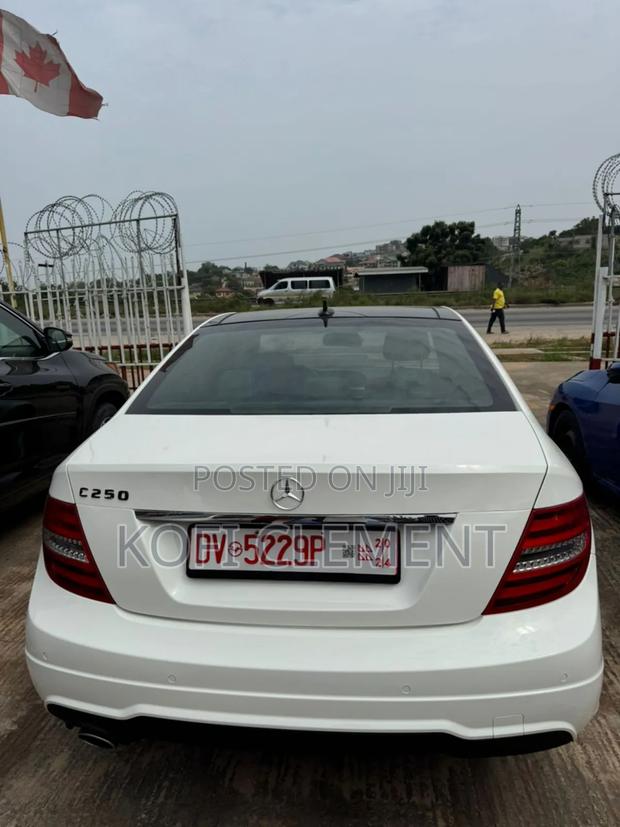 Mercedes-Benz C250 2014 White